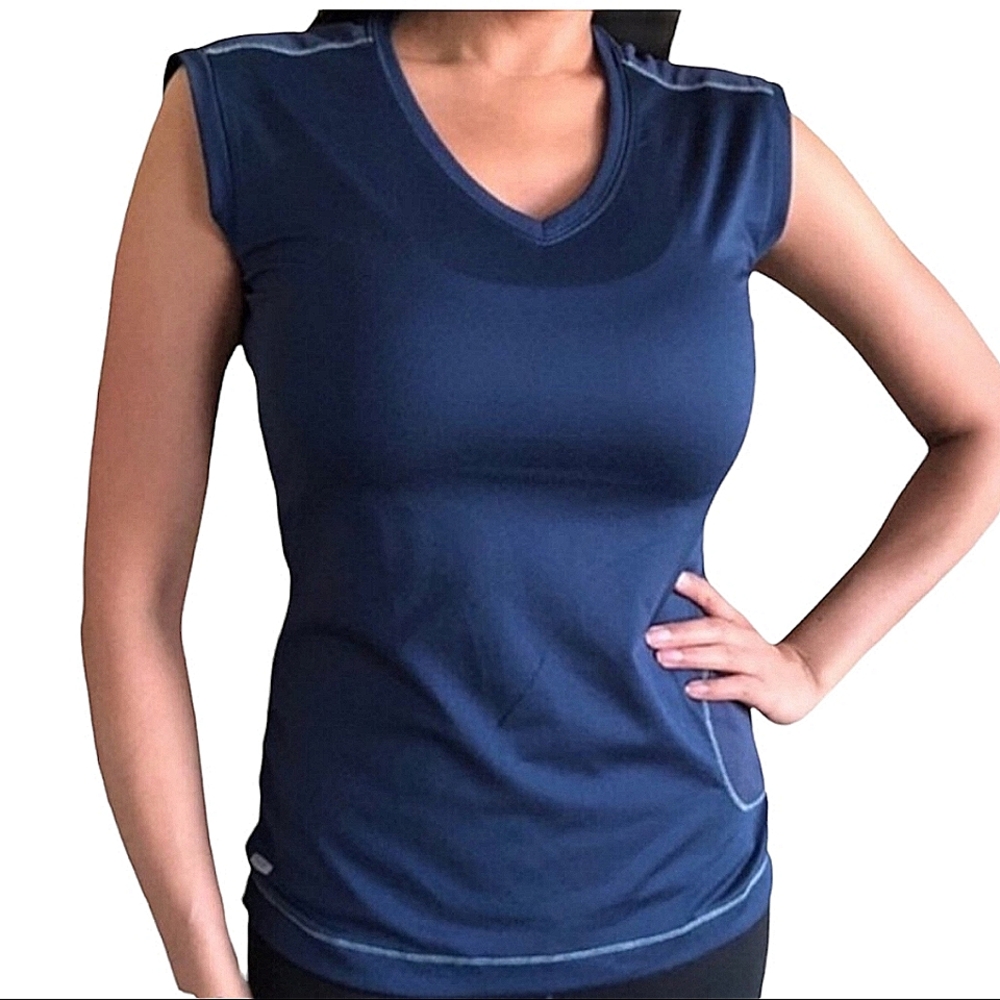 ALO Coolfit blue sleeveless v-neck top size XL
